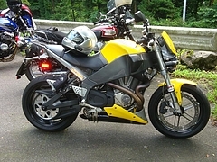 09.8.8buell_touring 4