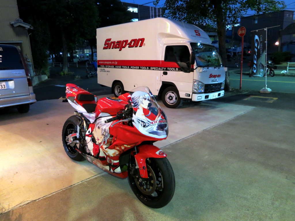 CBR1000RR　痛バイク　痛単車　SNAP ON バン