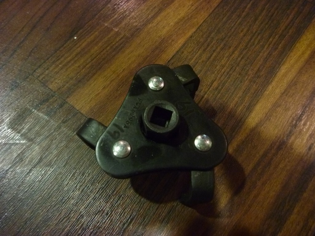 BUELL XB12 オイル交換　MOTUL 300V 15W-50 スナップオン　オイルフィルターレンチ