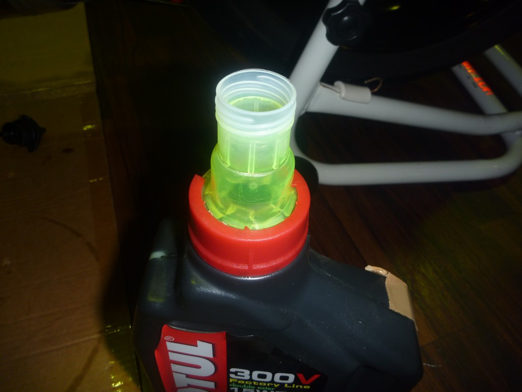 BUELL XB12 オイル交換　MOTUL 300V 15W-50