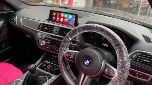BMW M2 F30 F10 F15 G30 F34 F87 M2 M3 M4 Apple CarPlay ワイヤレス ミラーリング Android Auto 後付けCarPlay iPhone BMW純正ナビ コーディング 有効化 インストール 名古屋 グーグル YOUTUBE 動画 視聴