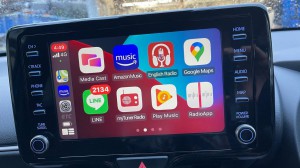 ワイヤレス化　トヨタ　CarPlay ディスプレイオーディオ　ワイヤレス　ミラーリング　動画再生　走行中　iPhone 無線　ドングル　後付けCarPlay