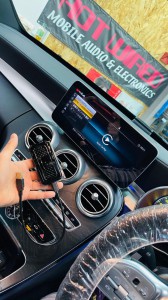 ワイヤレスCarPlay　無線化　ベンツ純正　AndroidAuto　w205 後期型　ドングル　ミラーリング　ワイヤレス化 youtube netflix