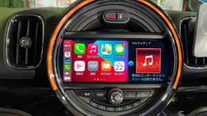 F60 BMW MINI ミニ ワイヤレス CarPlay 有効化　コーディング　ミラーリング　アンドロイド　MIRACAST WIFI Bluetooth iPhone スマホ F55 F54 F56 F57