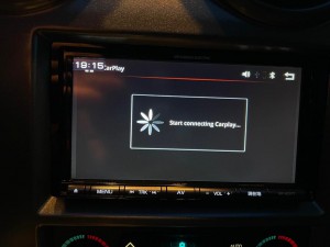 HUMMER H2 ワイヤレスCarPlay ミラーリング　YOUTUBE Android Auto 汎用　後付け　HDMI ビデオ入力　タホ　サバーバン　エスカレード アメ車　グーグルマップ　AMAZON Bluetooth 無線