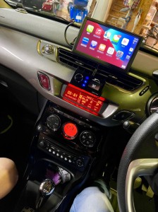 シトロエン　c3 CarPlay カープレイ　Android Auto ワイヤレス　バックカメラ　映像入力　Apple CarPlay ミラーリング