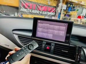 アウディ A7 後付け　ワイヤレス　カープレイ　CarPlay ミラーリング　Android Auto 動画再生　動画アプリ　動画視聴　ミラーリング HDMI ビデオ入力　外部入力　MMI AUX WIFI Bluetooth HOT WIRED 名古屋　アマゾン　プライムビデオ　ファイヤースティック