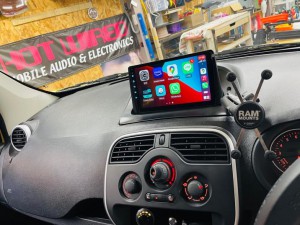 カングー kangoo ナビ　交換　取付　10インチ　デカングー　iPhoneホルダー　スマホ　ホルダー　iPad GoPro ラムマウント　カープレイ　CarPlay ミラーリング　アンドロイド