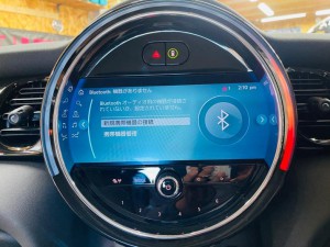 BMW MINI ミニ　後付け　CarPlay カープレイ　有効化　コーディング　F54 F5 F56 F57 F60 グーグルマップ　ヤフーカーナビ　Youtube アイフォン　スマホ　ワイヤレス　名古屋　HOT WIRED ホットワイヤード　接続設定　ナビなし　WIIFI ブルーツース  Bluetooth
