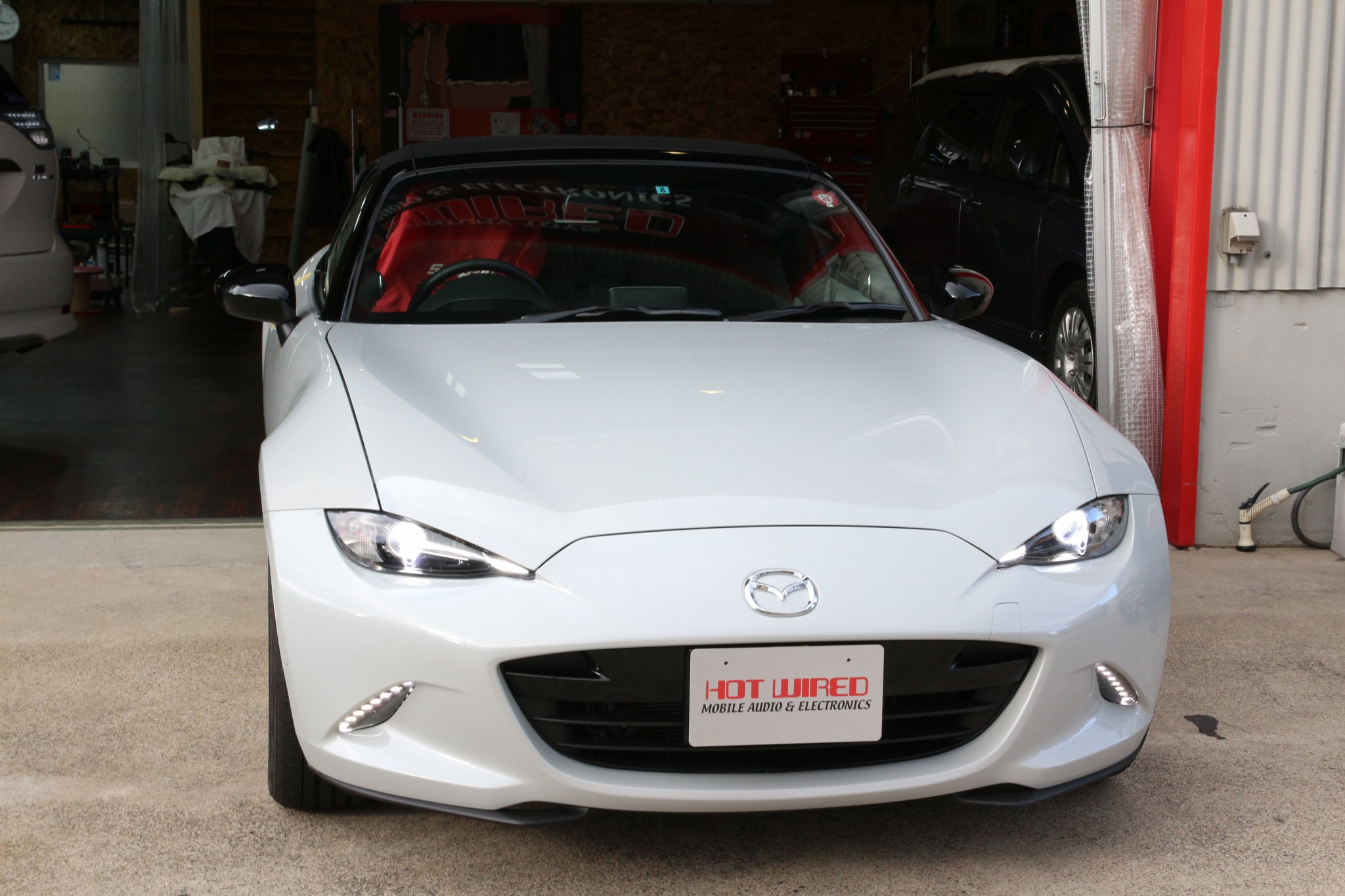 本日も納車いたしました、マツダ純正BOSE付き ND ロードスターの