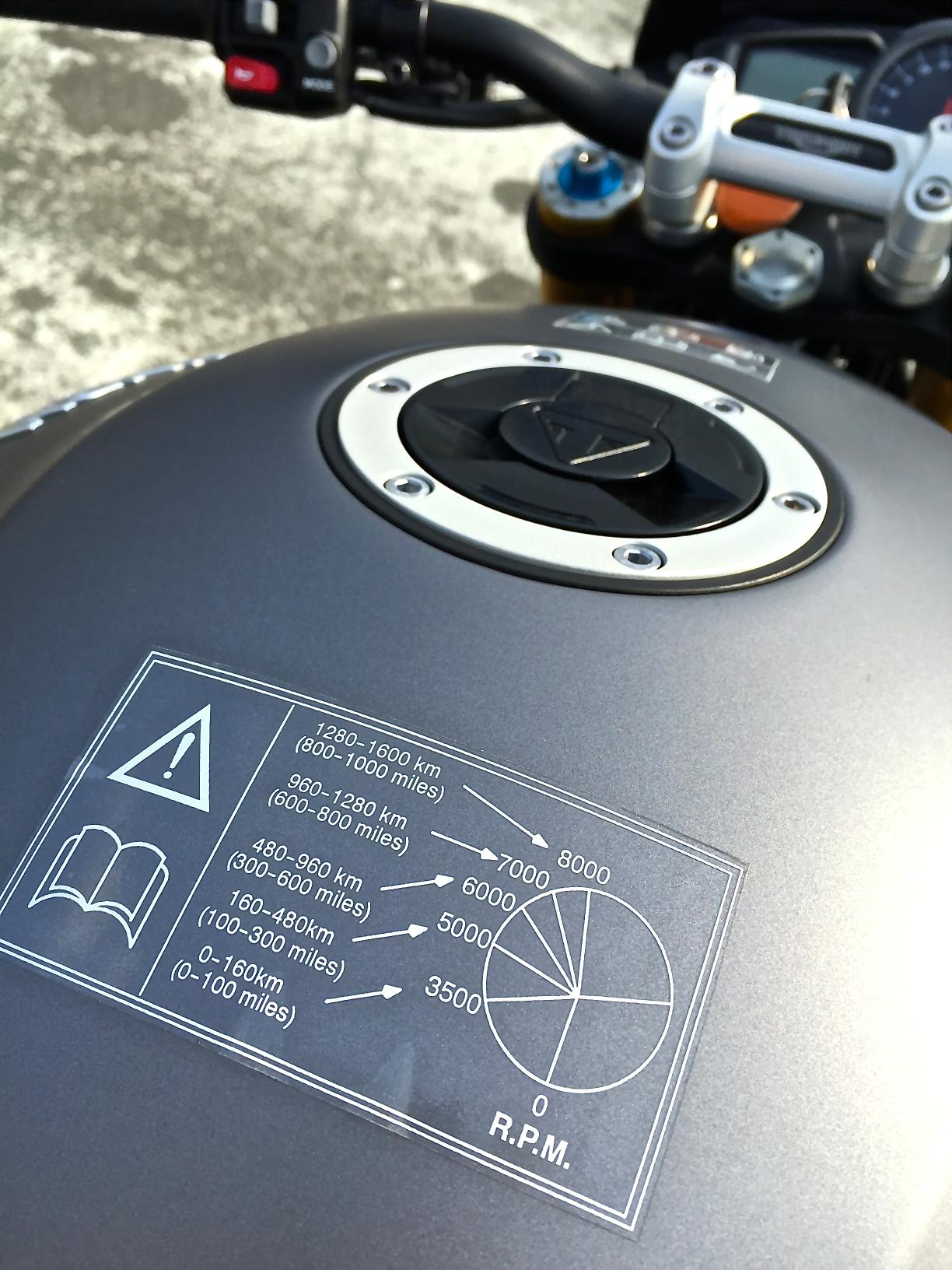 新車の正しい慣らし運転の正やり方　現代のモーターサイクルのエンジンのナラシのハナシ　BMW S1000RR