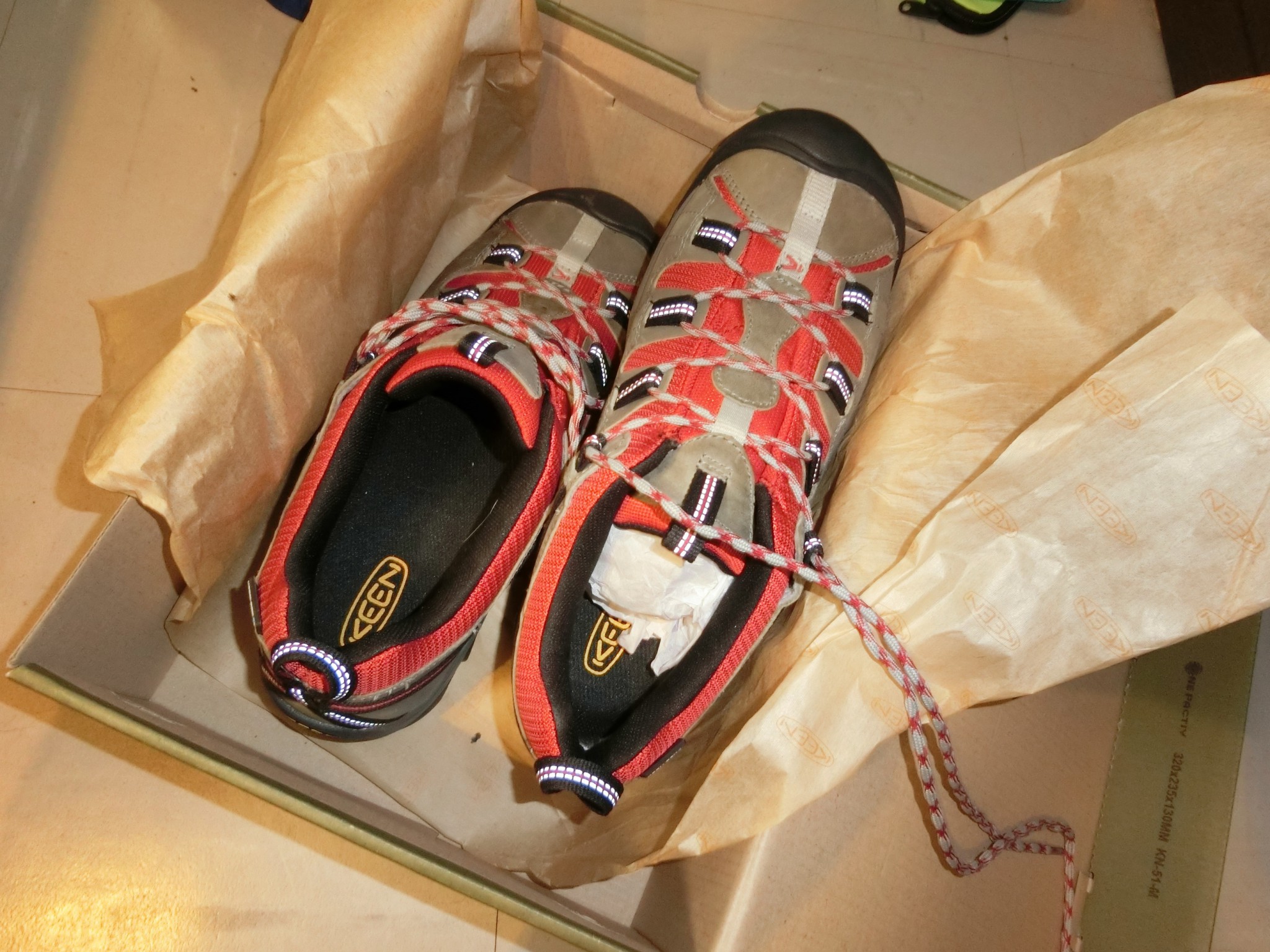 KEEN のスニーカー TARGEEⅡ