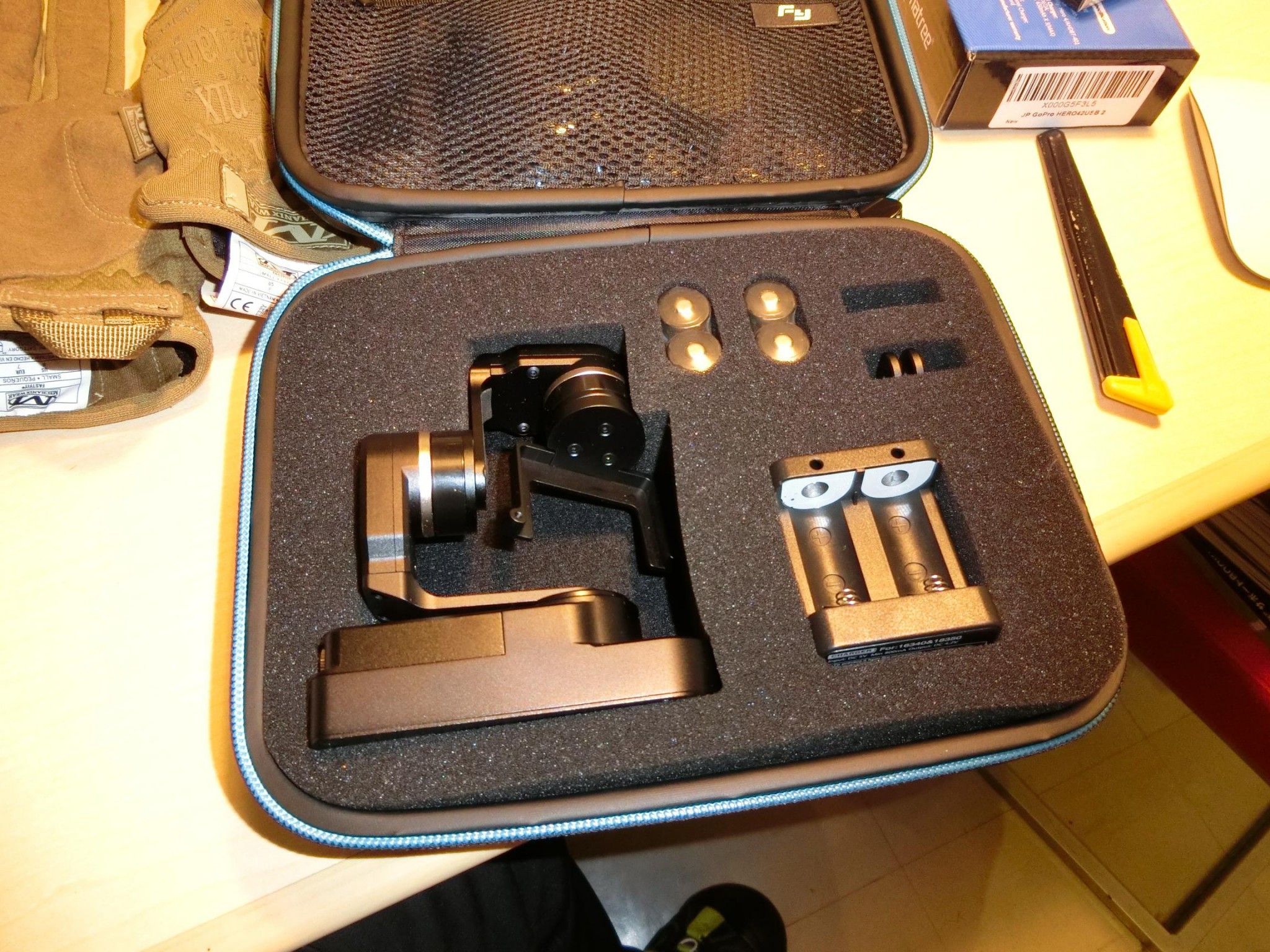GOPRO用 GIMBAL ３軸ジンバル スタビライザーFY WG 3 Axis 動画の手ぶれを解消したい