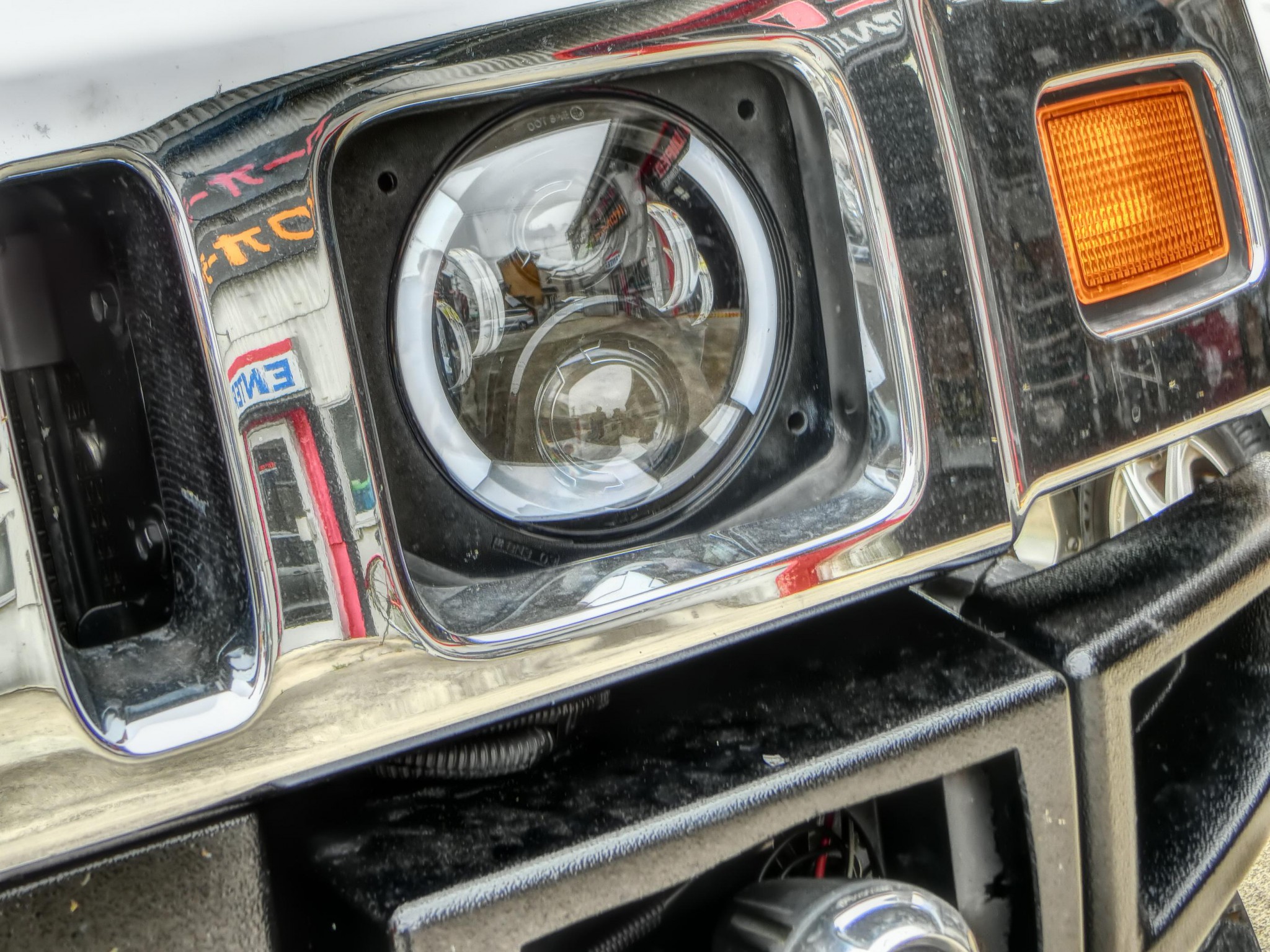 HUMMER H2 LED HEAD LIGHT 7INCH／ハマーH2用 LED