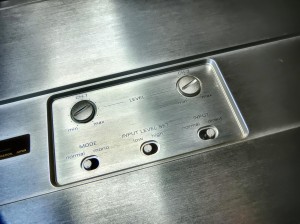 LUXMAN CM-6000 ラックスマン　クロスオーバー　6CH. パワーアンプ　ゲイン調整　ゲイン合わせ HOT WIRED ホットワイヤード　名古屋