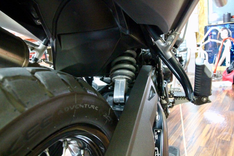 BMW F800GS リアインナーフェンダー・フェンダーエクステンション・リアフェンダー延長