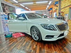 ベンツ Sクラス スピーカー交換　名古屋　HOT WIRED W222