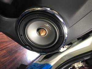 アクア スピーカー交換 mercury c62 ツイーター埋込　ホットワイヤード　アウターパネル