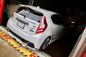 アクア スピーカー交換 mercury c62 ツイーター埋込　ホットワイヤード　デッドニング　アウター