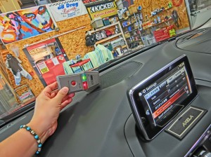アクセラ 純正BOSE スピーカー交換　音質向上　9スピーカー　ボーズサウンド　サラウンド交換　MERCURY マツコネ　コーディング