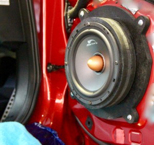 アクセラ 純正BOSE スピーカー交換　音質向上　9スピーカー　ボーズサウンド　スピーカー交換　インナーバッフル　MERCURY C62