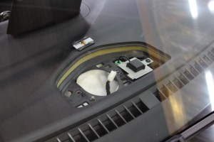 マツダ　センタースピーカー交換　吸音材