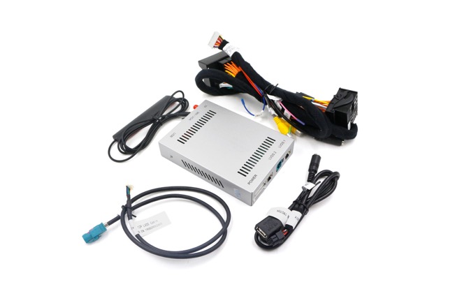 W205 Cクラス用 CARPLAYモジュール／ワイヤレス ANDROID AUTO