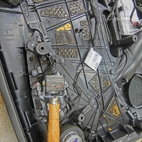 アウディ A6 純正BOSE スピーカー交換　HOT WIRED 名古屋