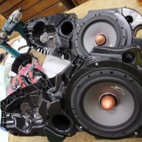 アウディ A6 純正BOSE スピーカー交換　HOT WIRED 名古屋