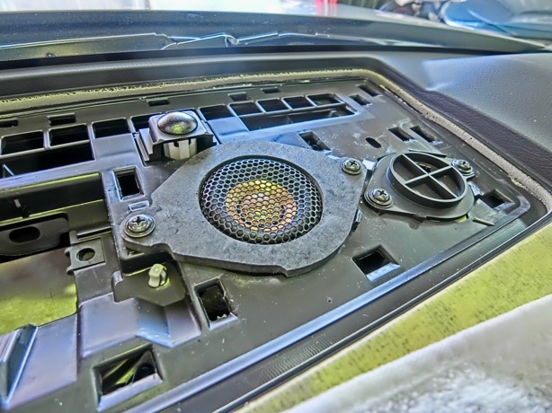 CX-8 マツダ純正BOSEのスピーカー交換／センタースピーカー交換のご紹介・純正BOSEサウンドの音質向上の方法