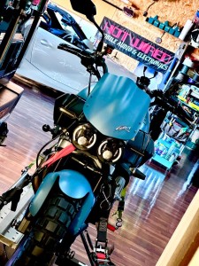 BUELL LED ヘッドライト　ビューエル　XB12S XB9S HEAD LIGHT 明るい　暗い　H7 デイライト　ハイロー H4 改造 ワンオフ　ヘッドライト製作　HOT WIRED 名古屋　ホットワイヤード　ハーレー　HARLEY デュアルヘッドライト　バイク　モーターサイクル