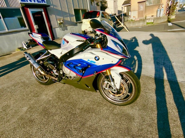 BMW モーターサイクルのサービス ランプのリセット方法：　S1000RR/S1000R/R1200/R1250/F800 SERVICE消去