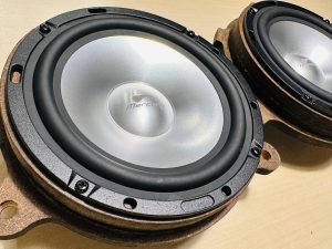 ボーズ対応スピーカー　純正ボーズ　マツダ純正　ボーズサウンド　スピーカー交換　bose bose sound bose対応　純正bose ツイーター　nd ne nc nb na ロードスター　マツダ純正ボーズ　マツコネ　通販　ハイエンドカーオーディオ　Mercury Car Audio FORMULA-X HOT WIRED ホットワイヤード　名古屋　カーオーディオ専門店　m62 k62 c62 ce165 音質改善　音質向上　インナーバッフル　スピーカーセット　スピーカーキット　アップグレード　抵抗値　インピーダンス　位相　フェーズ　最適化　車種別専用　マーキュリー　カーオーディオ