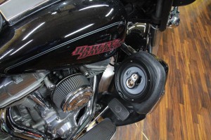 HARLEY ハーレー　オーディオ　スピーカー取付　MERCURY CAR AUDIO 　名古屋　ホットワイヤード