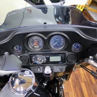 ハーレー　ツーリングモデル　FHLT スピーカー取付　音質向上　ホットワイヤード