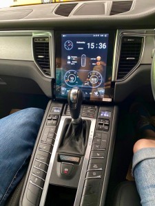 porsche macan マカン　純正ナビ交換 テスラ 大画面 10インチ 12インチ アンドロイド　CarPlay