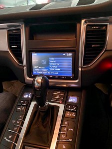 porsche macan ポルシェ　マカン　純正ナビ交換 テスラ 大画面 10インチ 12インチ アンドロイド　CarPlay