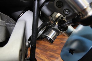 buell ビューエル ステアリングダンパー　ステアリングすたびらい　steering stabilizer damper xb12s diy mod