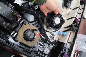 GLC W235 X235 w205 w213 w222 ドアスピーカー交換 インナーバッフル　ベンツ専用スピーカーセット HOT WIRED 名古屋