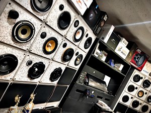 Audible Physics RAM2 RAM2.6 RAM6 オーディブル　EMMA ホットワイヤード　HOT WIRED 名古屋　カーオーディオ専門店