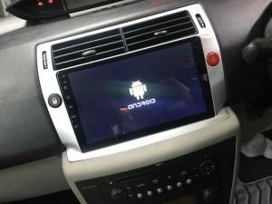 アンドロイドナビ　CarPlay AndroidAuto C4 シトロエン　マカン　ポルシェ
