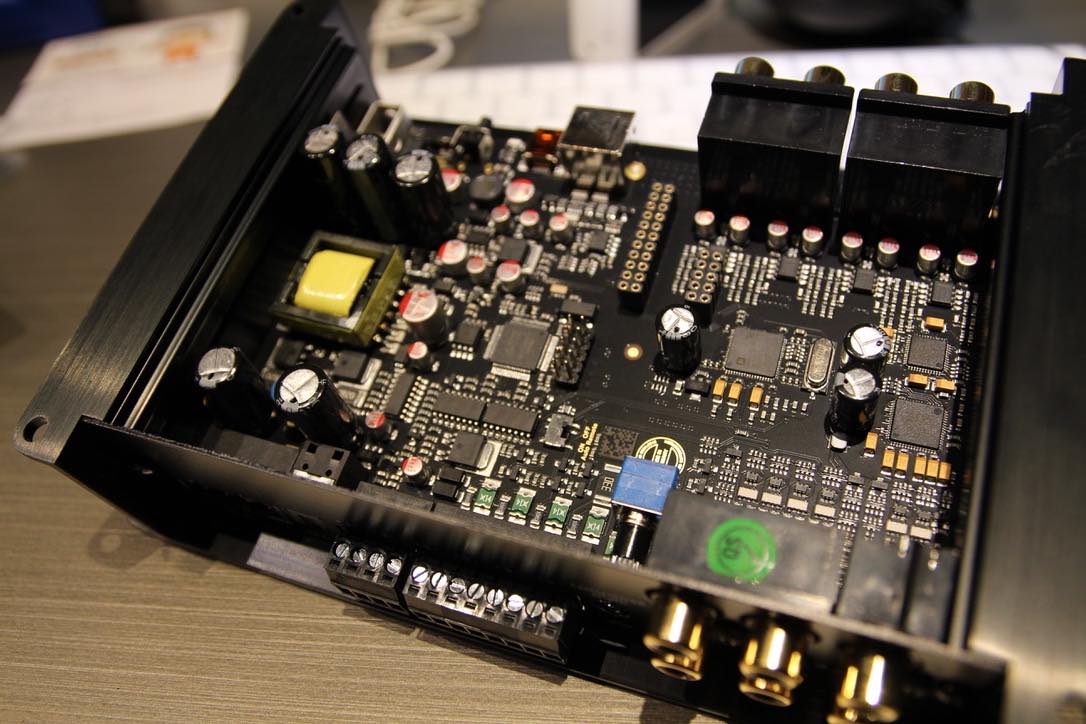 HELIX DSP PRO MKⅡ/DSP-ULTRA/DSP.3 などのプロセッサーのRCA出力電圧・ゲイン調整についての重要事項