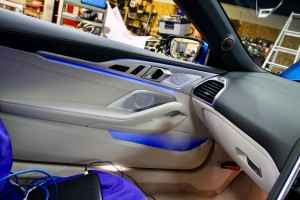 BMW 光るスピーカー スピーカー交換 光るツイーター ツイーター交換 B&W BOWERS & WILKINS HOT WIRED 名古屋