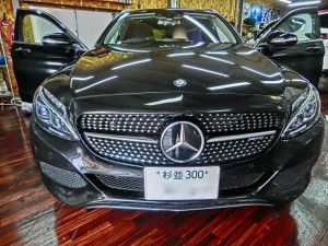 W205 BENZ ベンツ Cクラス 外部入力　有効化　コーディング　CarPlay インターフェース　ミラーリング　後付け　カープレイ