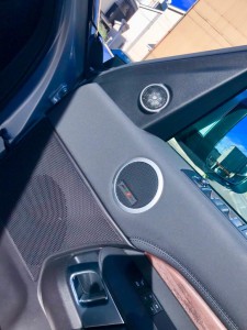 ランドローバー　ディスカバリー　レンジローバー　ディフェンダー　イボーグ　後付けCarPlay スピーカー交換 MERIDEN