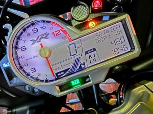 BMW S1000XR S1000R S1000RR R1200 R1250 SERVICE SERVICE! サービスランプ　警告　警告灯　リセット RESET