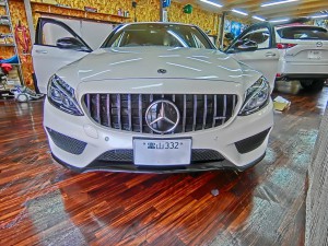 W205 BENZ ベンツ Cクラス 外部入力　有効化　コーディング　CarPlay インターフェース　ミラーリング　後付け　カープレイ