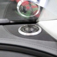 Audi A8 ツイーター交換　ツイーター埋込　スピーカー交換　AUDI純正BOSE