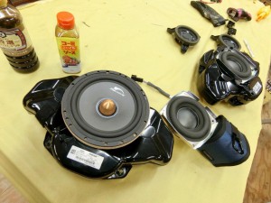ミッドベース　ウーハー　ドアスピーカー   AUDI純正BOSE スピーカー交換　ドアスピーカー 交換　ツイーター交換　アウディ A8 A6 A5 A4 ウーハー　エンクロージャー　ANC Mercury Car Audio C62
