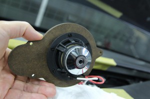 アウディ純正BOSE AUDI センタースピーカー 交換　音質向上　RAM2 Audible Physics